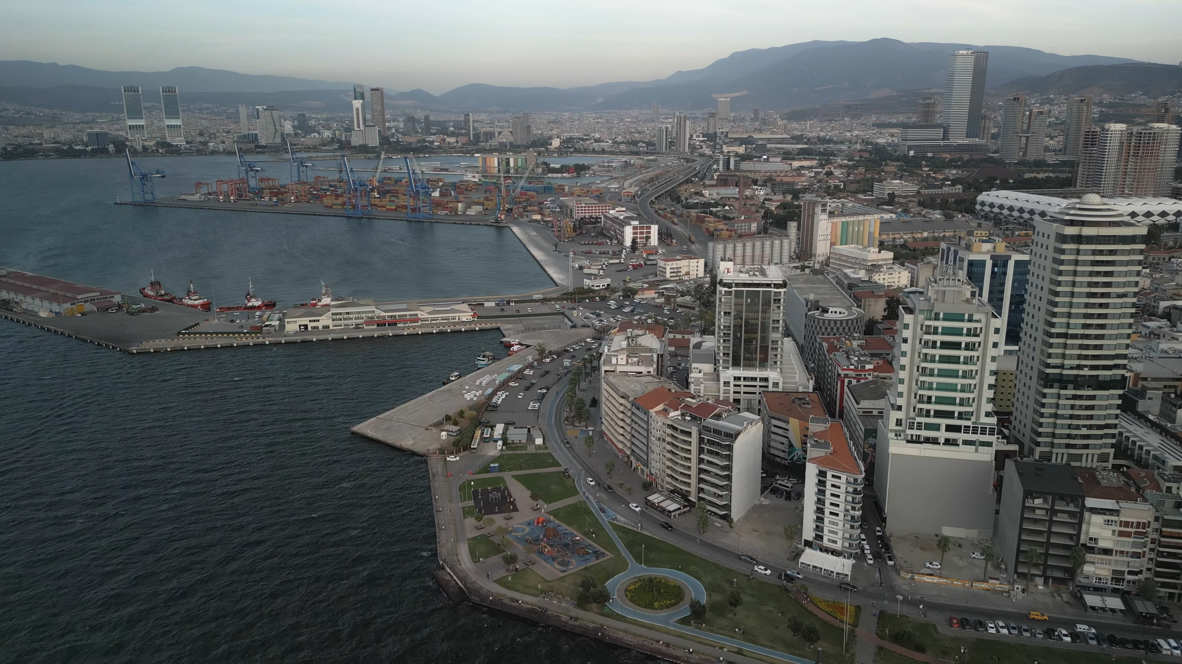 Profesyonel Drone ve Kamera Çekim Paketleri | EGE KADRAJ EGE KADRAJ
